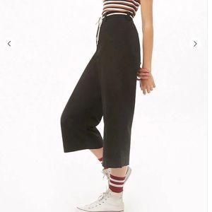 Cropped Wide-Leg Pants Black